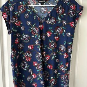 Express Women's Floral Blouse - Navy and Pink